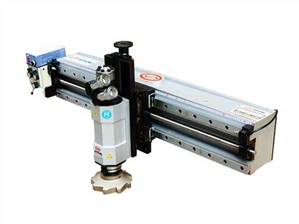 Fraiseuse Joysung LMA1000 avec course d'axe X de 1000 mm sur site
